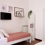 Pomodoro Ac B&B 나폴리