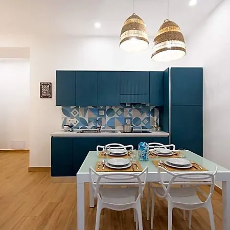 Pomodoro Ac 3* Naples