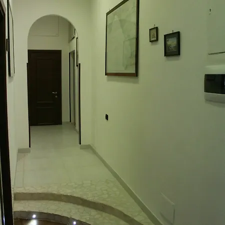 Pomodoro Ac 3* نابولي