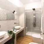 Pomodoro Ac Bed & Breakfast Neapel