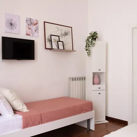 Pomodoro Ac Alojamento de Acomodação e Pequeno-almoço Nápoles